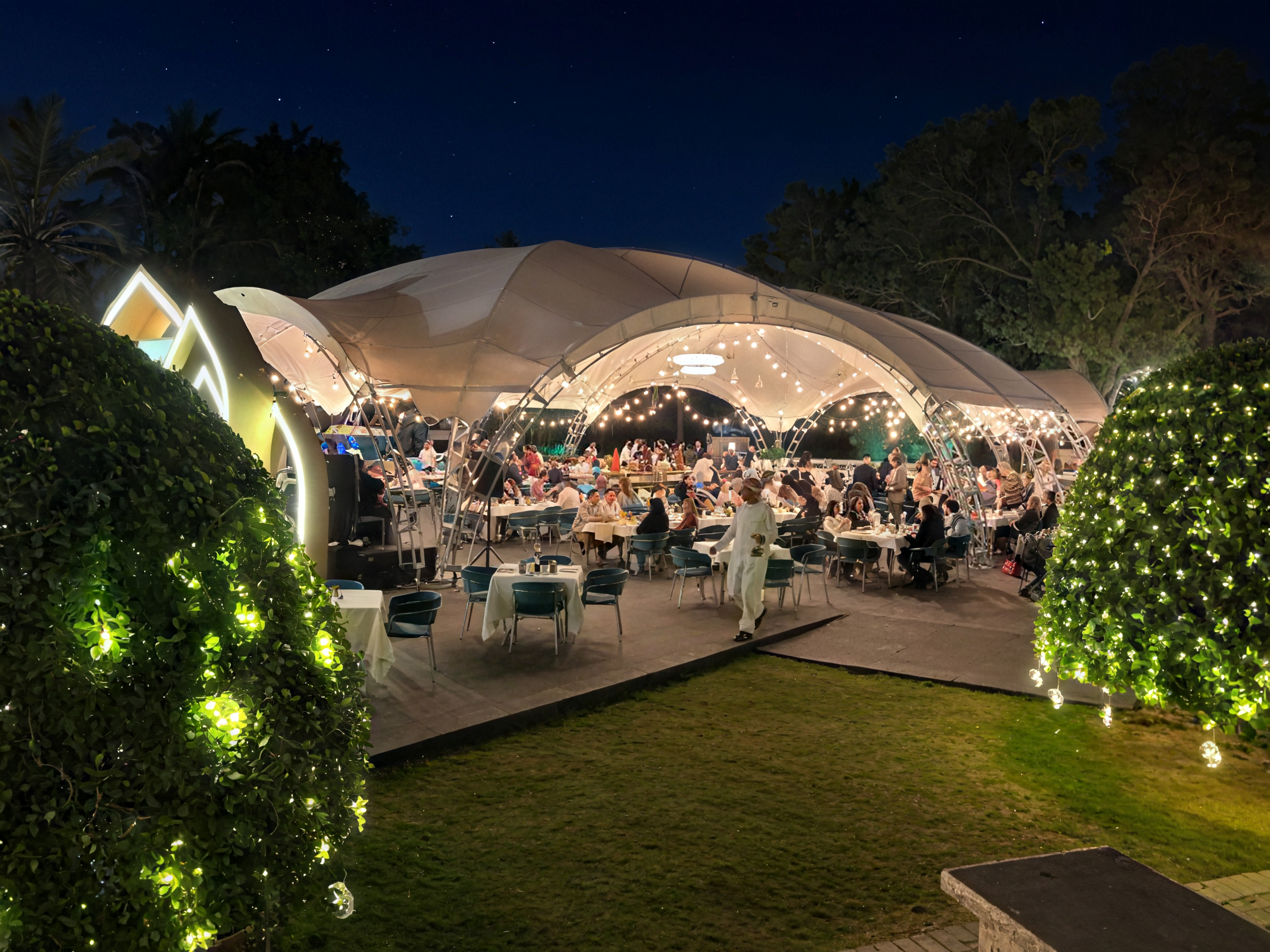 كمبينسكي دبي جميرا - خيمة آرك هيكسا للإفطار الرمضاني