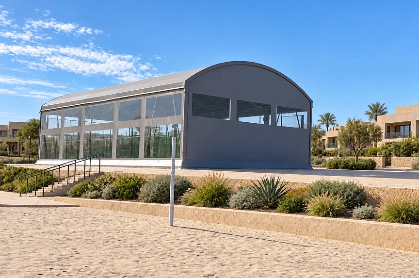 Padel enclosure viewed from the end and side