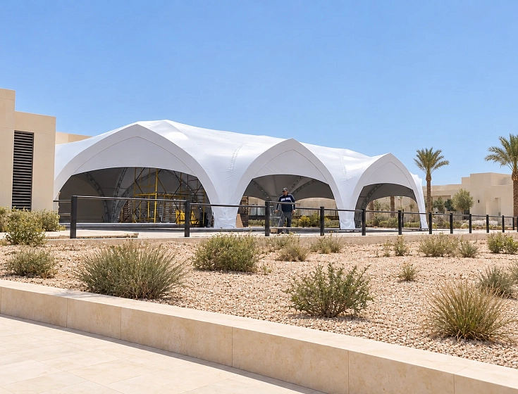 560 m² Arch Tent for a Summer Restaurant