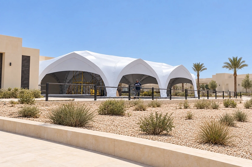 DUBAI-family arch tent for a summer restaurant, exterior
