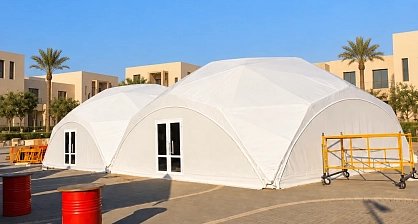Business-forum pavilion with windows, side view