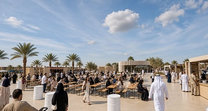 بنية خيام بمساحة 1,000 م² لمهرجان 100.1% LIVE
