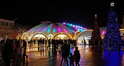 Wind-resistant arch tent arena – premium mobile ice rink structure