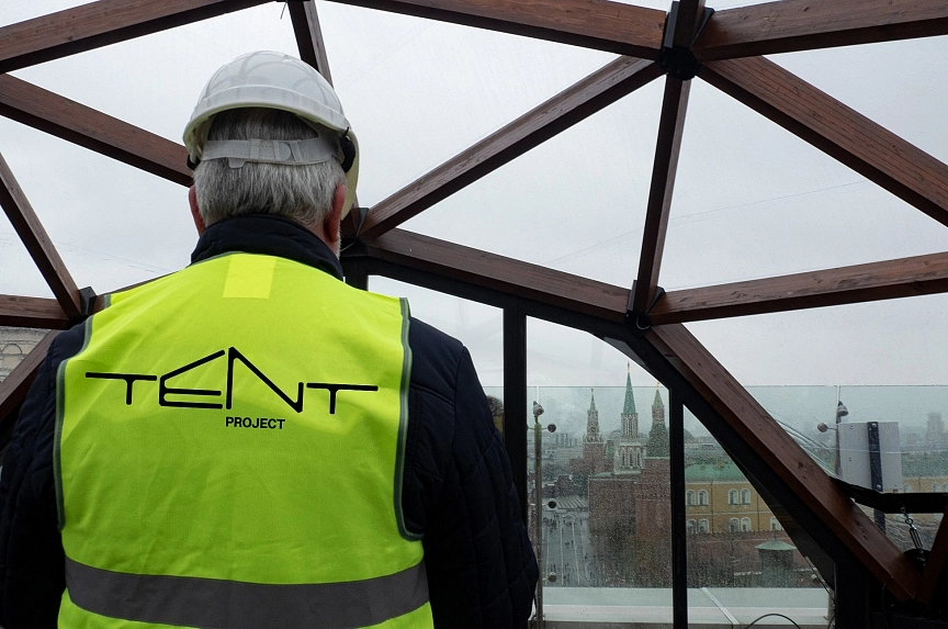 Diamond wood tent on rooftop pavilion – luxury wood pavilion for Ritz-Carlton roof terrace restaurant