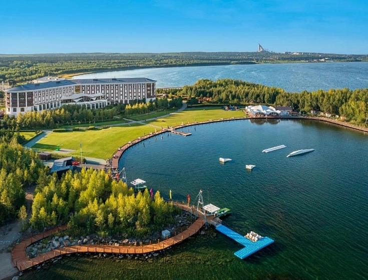 Luxurious tents for Rixos Hotel Middle East