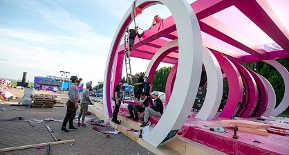 Installation of OZON structure for festival events